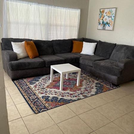 Comfy Inn 圣彼得堡 外观 照片